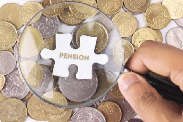 Ultime novità sulle Pensioni: parla anche Poletti che attacca la legge Fornero