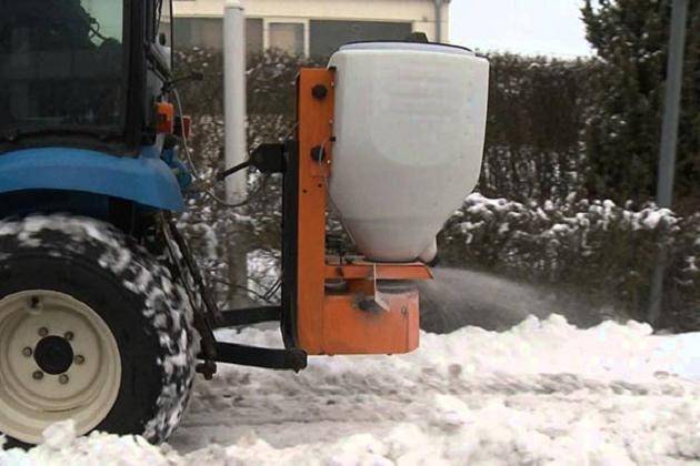 Cremona, gelo sulle strade provinciali: interventi di spargimento di sale
