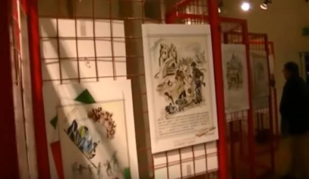 (Video) La mostra 'Sentiero  della Costituzione' esposta nella scuola APC  Cremona
