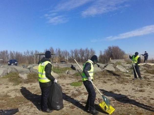 Pianeta Migranti. La voce Rosolino Azzali, sindaco cremonese, che fa accoglienza diffusa.