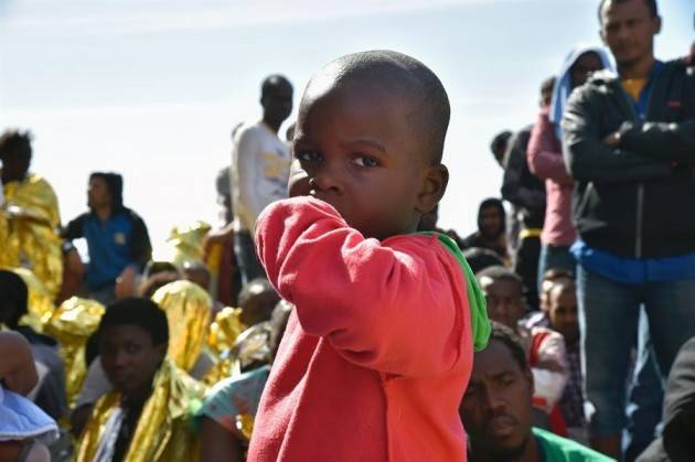 Pianeta migranti. Per fermare i trafficanti di uomini occorrono corridoi umanitari.