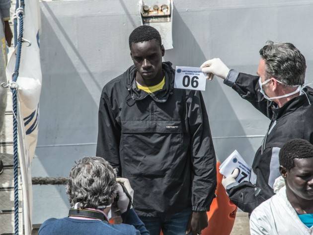 Pianeta migranti. Non ci sono i soldi per l’accoglienza di migranti e rifugiati.