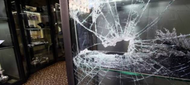 (Video) Verona - Assaltavano le gioiellerie con le mazze, 6 in carcere
