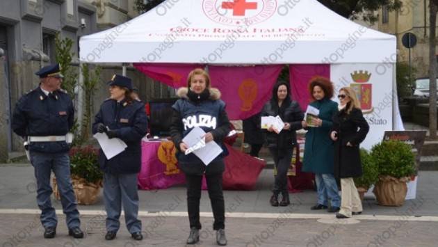 Piacenza Camper contro la violenza di genere. Questo non è amore