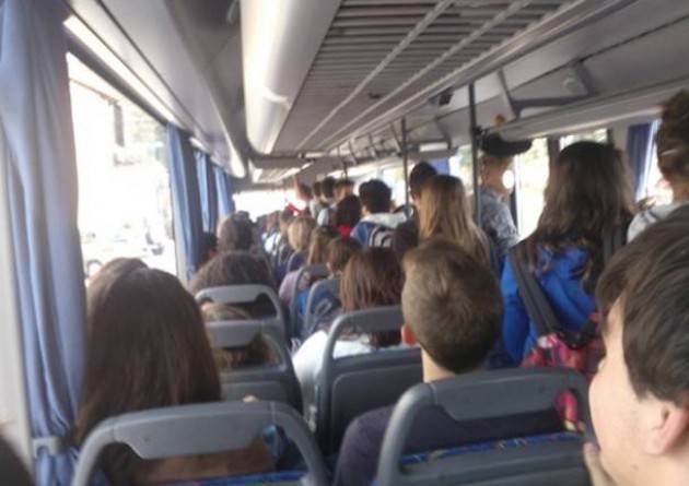 Cremona Andare a scuola in autobus si può