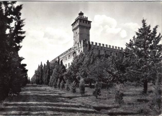 Non riaccendiamo il faro di Mussolini a Rocca delle Caminate