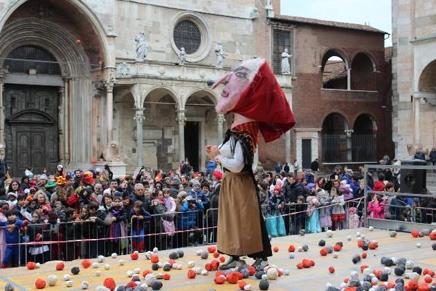 Cremona, martedì grasso: festa in Piazza del Comune