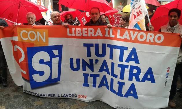 (Video) Con 2 SI Libera il lavoro La Cgil di Cremona manifesta davanti alla Prefettura