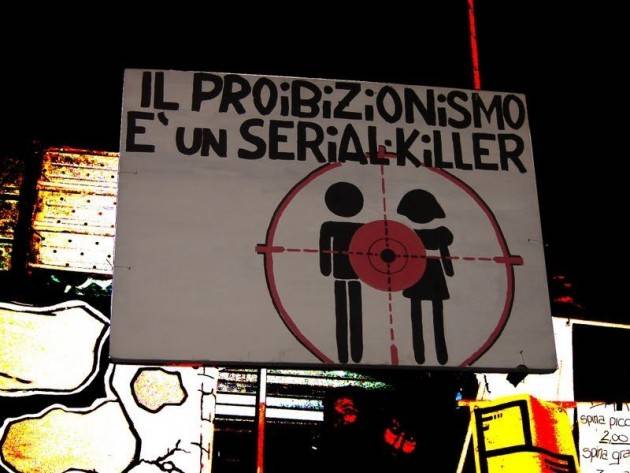 Aduc Overdosi, pusher ovunque, giustizia intasata. Ecco i favolosi risultati del proibizionismo