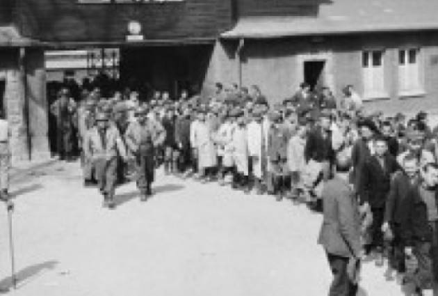 AccaddeOggi 11 aprile  1945 Forze statunitensi liberano il campo di concentramento di Buchenwald