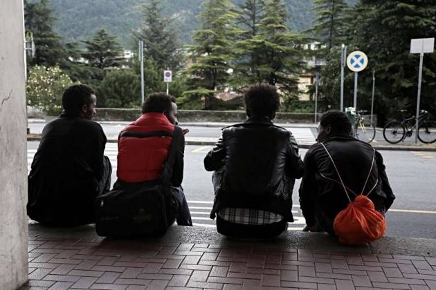  Pianeta Migranti. ‘Non salire sul tetto del treno, pericolo di morte!’