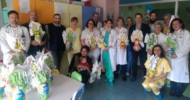 ASST Cremona Uova per i bimbi di Pediatria dall'Associazione De Nigris