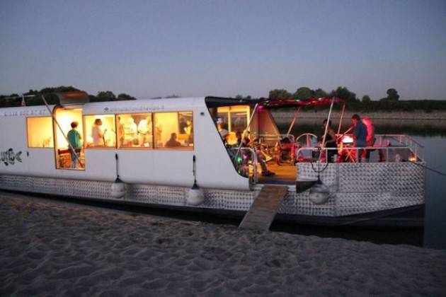 Cremona Viaggio sul grande fiume Po il 23 giugno  con pic nic e concerto  sulla spiaggia