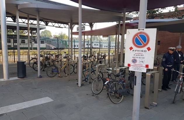Cremona Repulisty Day  di sabato 22 aprile alla stazione ferroviaria, ora più spazio per le biciclette dei pendolari