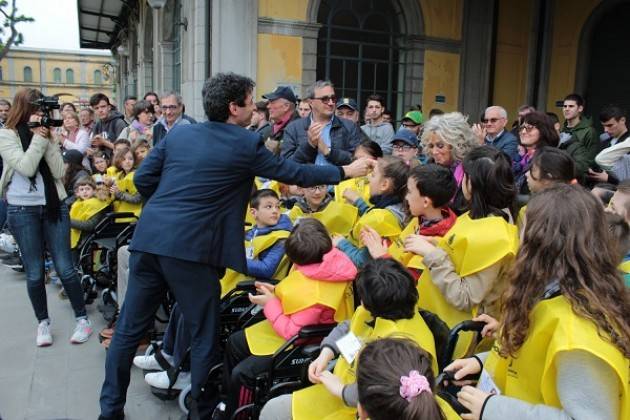 Agropolis Cremona 'Diversamente uguali 2017'  Giro in carrozzina lungo le vie cittadine, numerosi i partecipanti