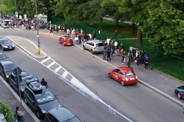 Milano Sicurezza Allontanate ieri sera circa 150 persone riunite in due parchi cittadini