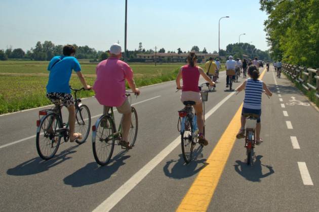 Madignano Domneica 11 giugno Scampagnata in bicicletta nella riserva del Menasciutto.