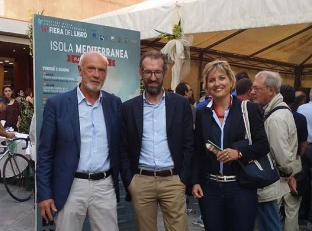 Imperia: Grande successo per la 16a edizione della 'Fiera del Libro' di Christian Flammia