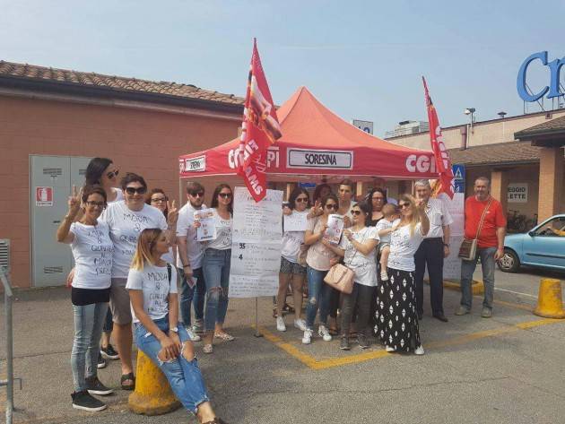 L'azienda H&M di Gadesco vuole chiudere il 12 agosto. I lavoratori protestano