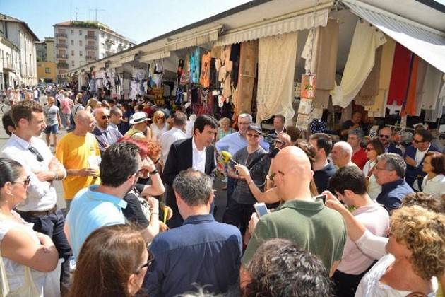 Maurizio Martina in visita a Crema sostiene Stefania Bonaldi Sindaco