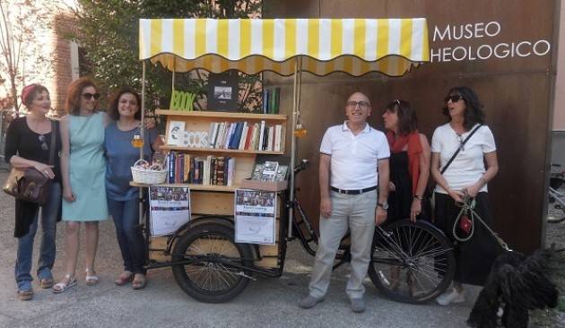 ASST Cremona BookCrossing - Porta un libro Prendi un libro e partecipa al Porte Aperte Festival 