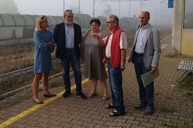 (Telefonata) Agostino Alloni (Pd) incontra il sindaco ed i pendolari alla stazione di Olmeneta