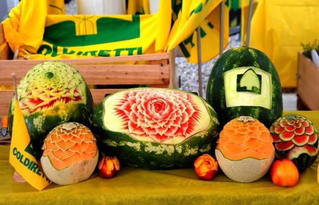 Domenica a Crema  Campagna Amica ‘L’anguriata’  e tutti i frutti ‘amici’ della tintarella