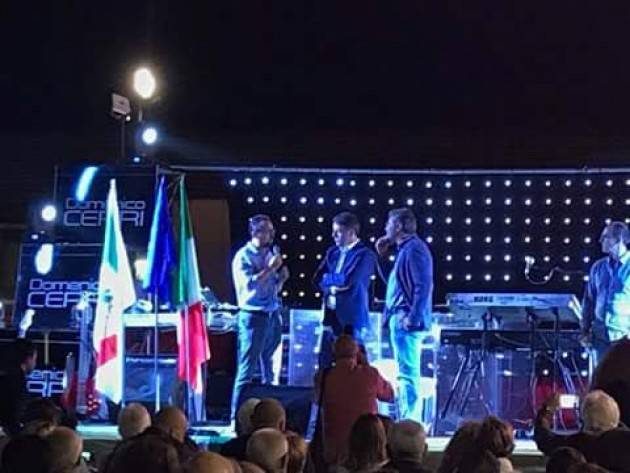 Dopo il pienone con Matteo Renzi Stasera Lunedi 4 settembre i fuochi d'artificio chiuono ad OMBRIANELLO la  FESTA DE L’UNITÀ DEL CREMASCO 