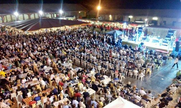 (Video) A Crema Matteo Renzi fa il pienone alla Festa dell’Unità 2017 di  Ombrianello