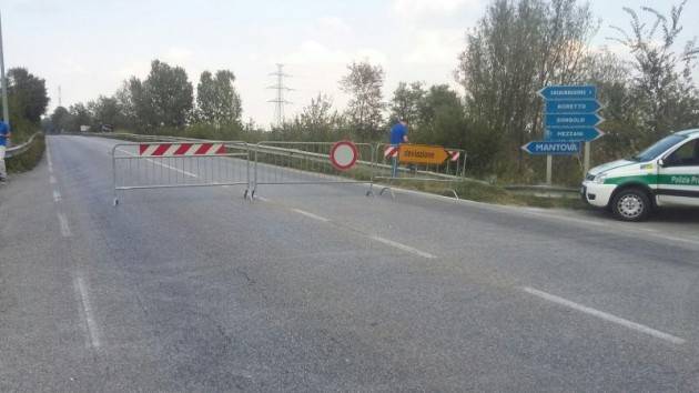 Ponte sul Po fra Casalmaggiore e Colorno divieto di transito a tutti i mezzi di peso superiore a 18,00 t ad eccezione degli autobus.