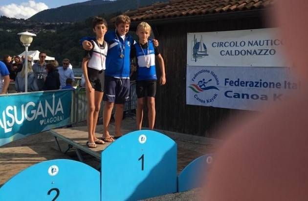 Lago di Cadonazzo (Tn) La Canottieri  Bissolati conquista 2 medaglie d’oro, 2 d’Argento e 5 di Bronzo.