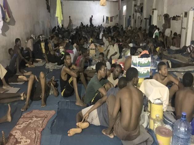 Pianeta Migranti. I governi europei alimentano il business della sofferenza in Libia.