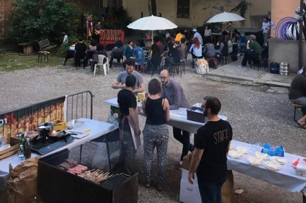 Cremona Circolo Arci Arcipelago organizza la 10° Festa in Cortile