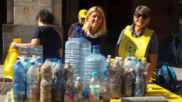 Cremona Raccolta record di mozziconi nelle vie e piazze del centro