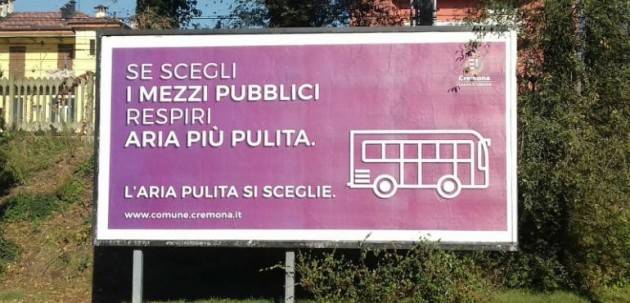 TUTTI GRIGI, CON LA FACCIA DI CERA: E’ LA LEGGE DI QUESTA ATMOSFERA! Di Giorgino Carnevali (Cr)