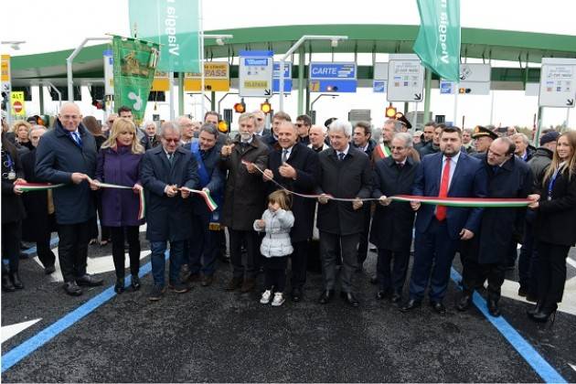 A35 Brebemi si collega con la A4 nei pressi di Brescia.