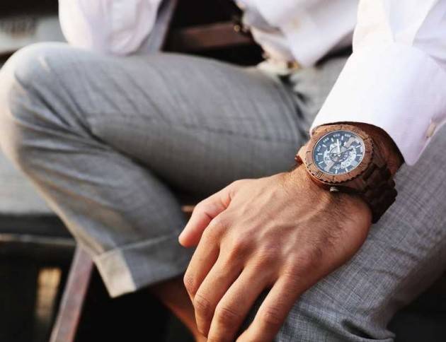 Orologi in legno, la moda del momento