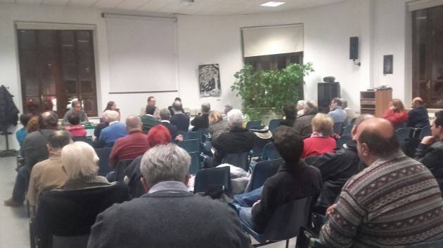 Cremona Esordio positivo e partecipato quello del‘Forum delle idee’ ieri in sala Zanoni con Ferruccio Capelli