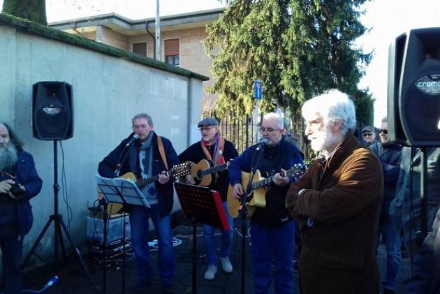 Crema FotoGallery Commemorazione dei 4 Partigiani massacrati allo stadio Voltini.