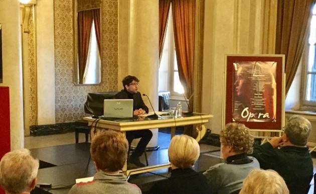 Domenica  3 dicembre  si è tenuto  Aperitivo con l'opera Rigoletto di G.Verdi