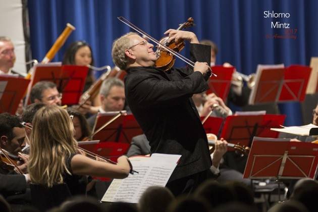 MDV STRADIVARImemorialday L’Omaggio a “Strad” di Shlomo Mintz Lunedì 18 dicembre, ore 21
