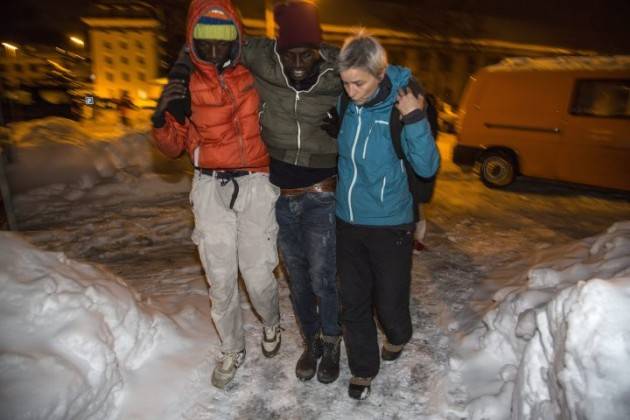 Pianeta Migranti. Anche a Natale la fuga sui sentieri della Val Susa.