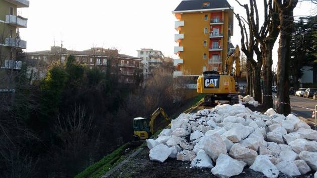 Crema  Via Crispi: più parcheggi, e consolidati, lungo il Cresmiero