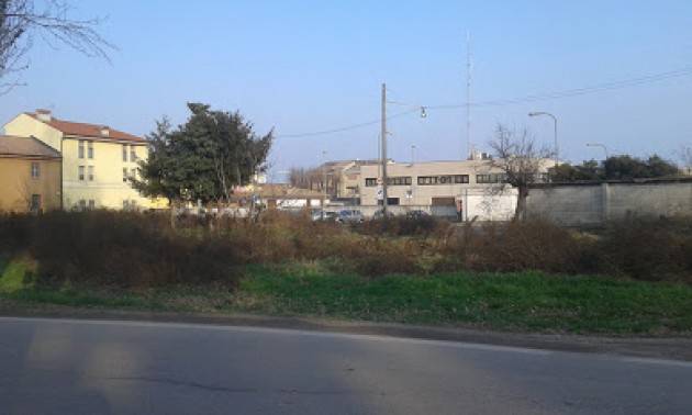 Nella vecchia ‘Borgo Loreto’  tanta incuria. E il comune che fa? Laura Landi (Cremona)