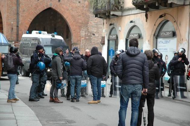 L’ECO CASA POUND  A CREMONA  CRONACA DI UN INCRUENTO POMERIGGIO SIBERIANO