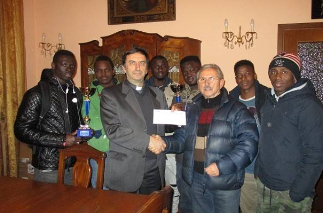 UISP Cremona Consegna Contributo a Caritas a Torneo Amicizia