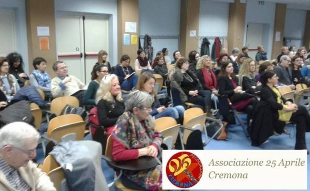 (Video) Cremona  Interesse e partecipazione  all’incontro con CHIARA BERGONZINI sulle donne della Costituente.
