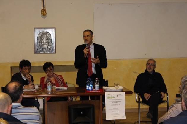 Gestione virtuosa della cosa pubblica. L’incontro di Cottarelli con i cremonesi