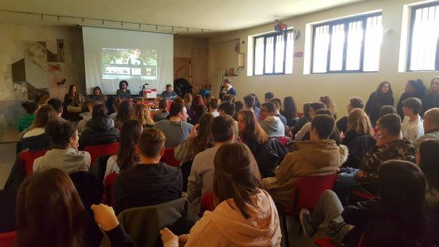 Lo Spi-Cgil ha celebrato a Crema le vittime innocenti di mafia con gli studenti del Pacioli