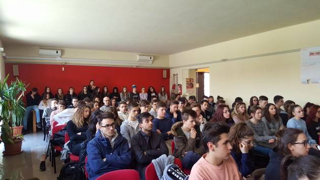 Lo Spi-Cgil ha celebrato a Crema le vittime innocenti di mafia con gli studenti del Pacioli